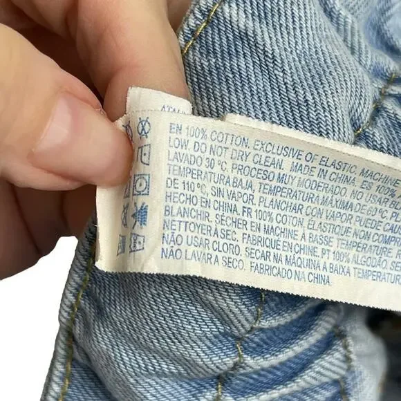 FOREVER 21 BAGGY PAPERBAG HIGH RISE SHORTS WITH BELT LIGHT WASH SIZE 31 - Picture 8 of 10